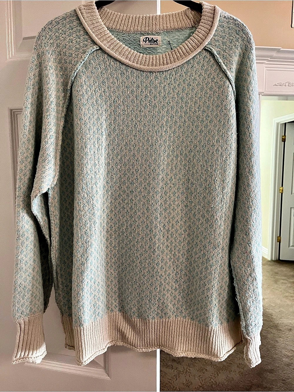 The Pulse Boutique Textured Geometric Sweater in Blue & White Size Medium